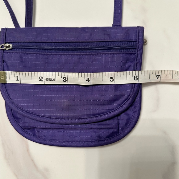 PURPLE ADJUSTABLE BAGGALLINI - NYLON CROSSBODY BAG - Picture 4 of 9